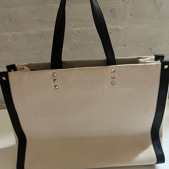 VLTN small tote. Used - Picture 8 of 11